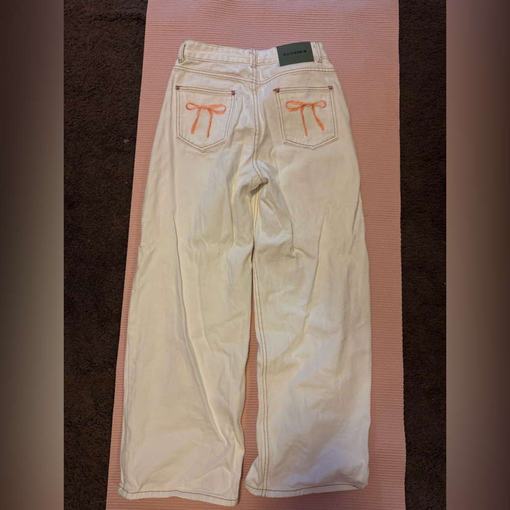 Baggy White Jeans with Orange Bow stitch KOREAN BRAND